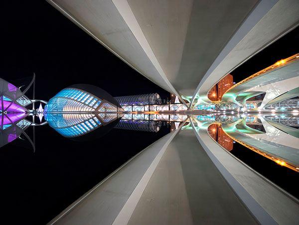 Photograph Juan Luis Duran Valencia At Night on One Eyeland